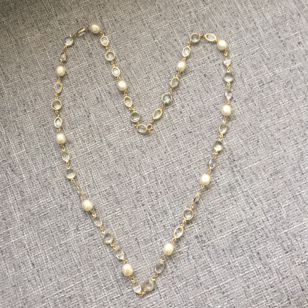 ⭐️ Gold-tone Pearl and Crystal 37” necklace - Picture 1 of 6